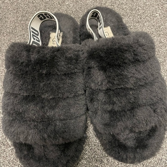 UGG Black Fluffy Slippers - Picture 1 of 5